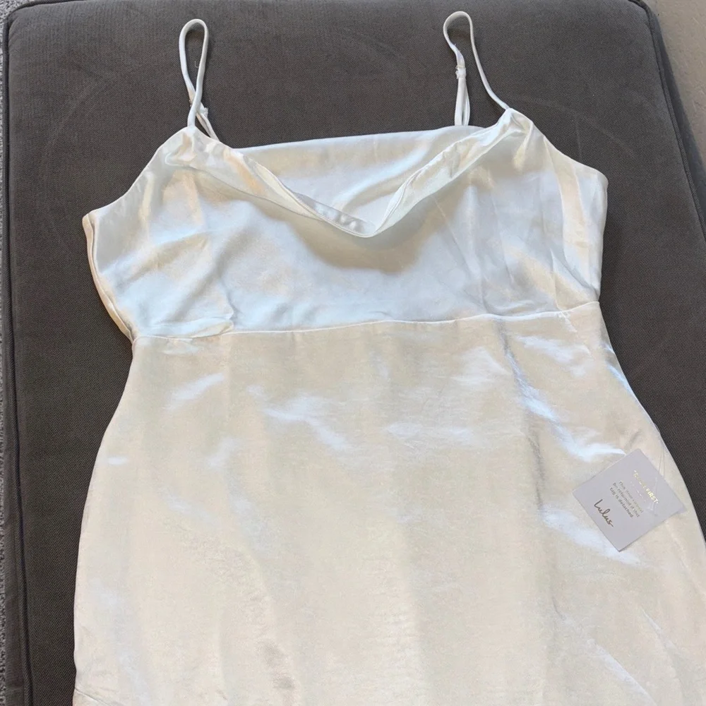 Lulus Wedding dress size XL Allure ivory satin Backless Cowl Neck. - Picture 6 of 16